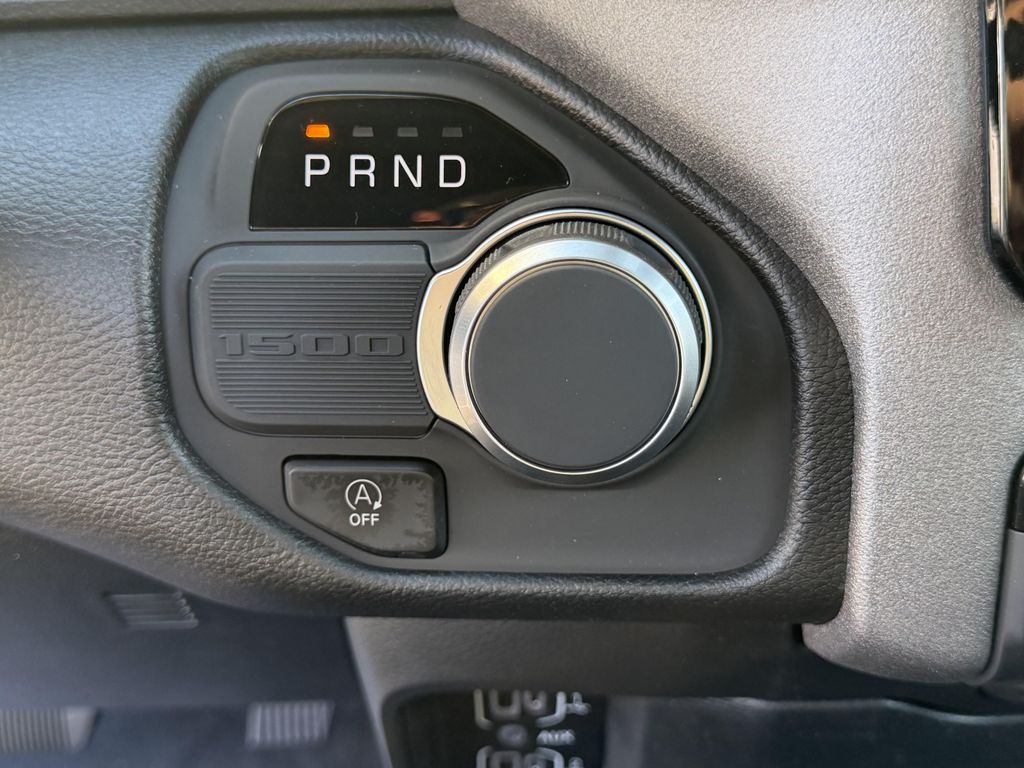 2026 RAM 1500 EXPRESS 缩略图 25