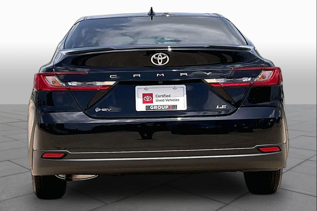 صورة 5 لـ 2026 Toyota CAMRY LE