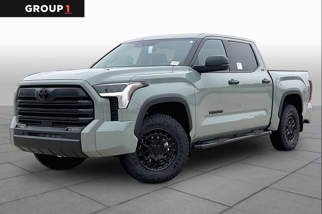New 2026 Toyota Tundra SR5