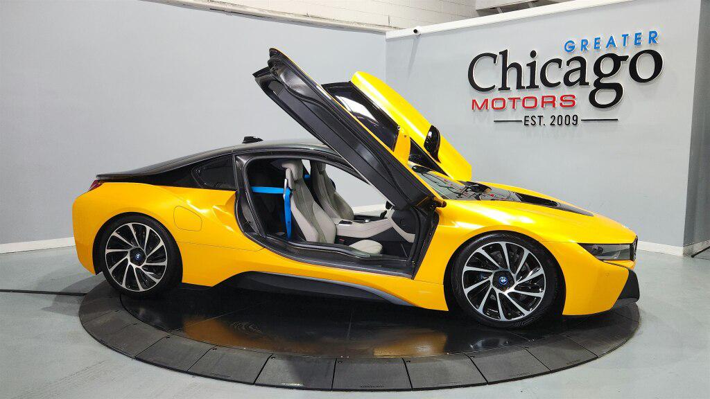 2014 BMW i8