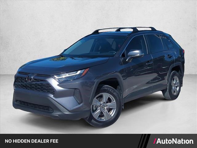 2025 Toyota RAV4 XLE 照片 1