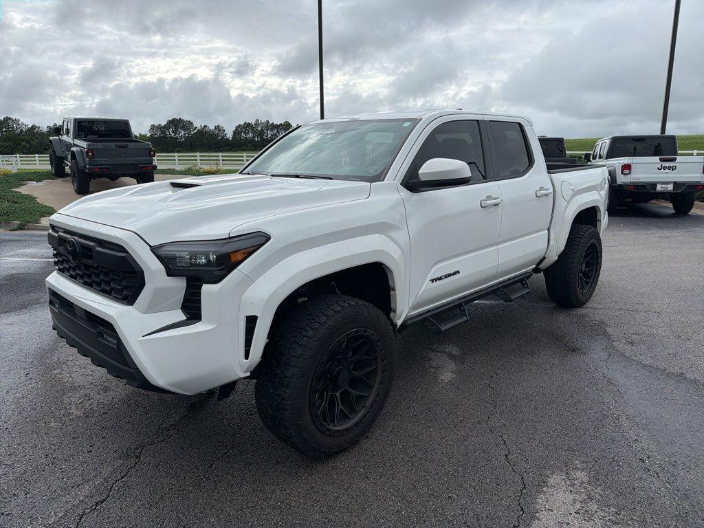 صورة 1 لـ 2024 Toyota TACOMA TRD SPORT