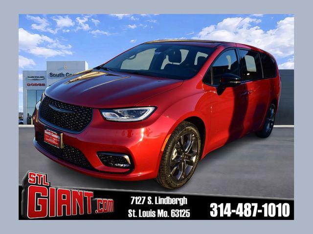 New 2026 Chrysler Pacifica L