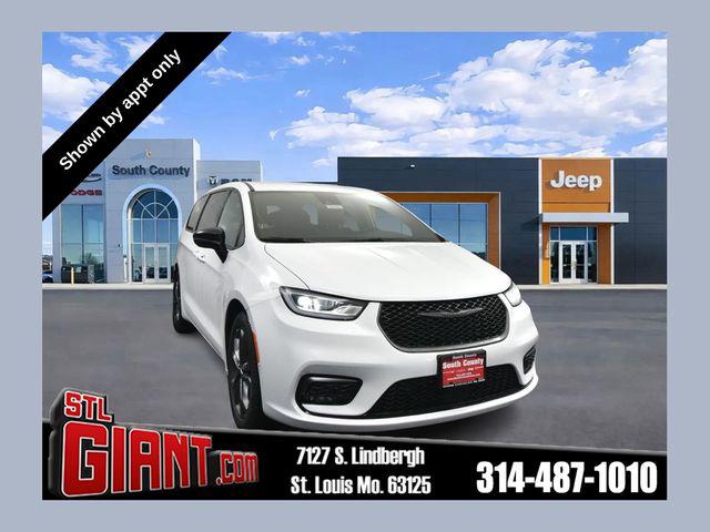 New 2026 Chrysler Pacifica L