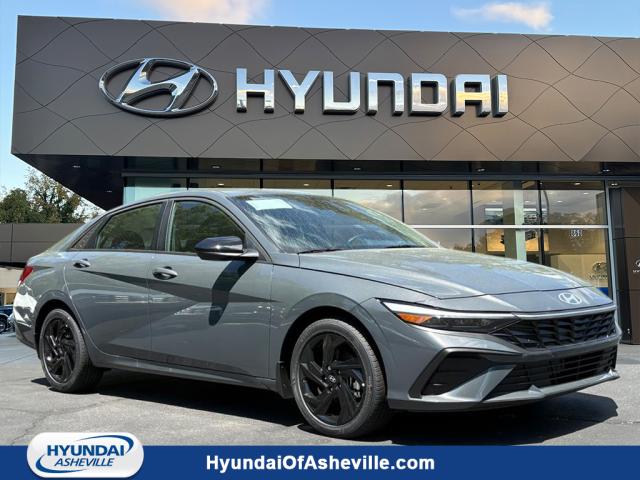 New 2026 Hyundai ELANTRA SEL Sport