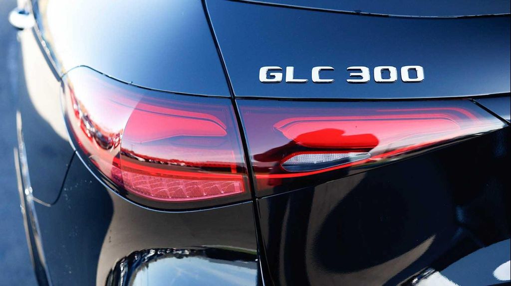 2026 Mercedes-BENZ GLC 缩略图 21