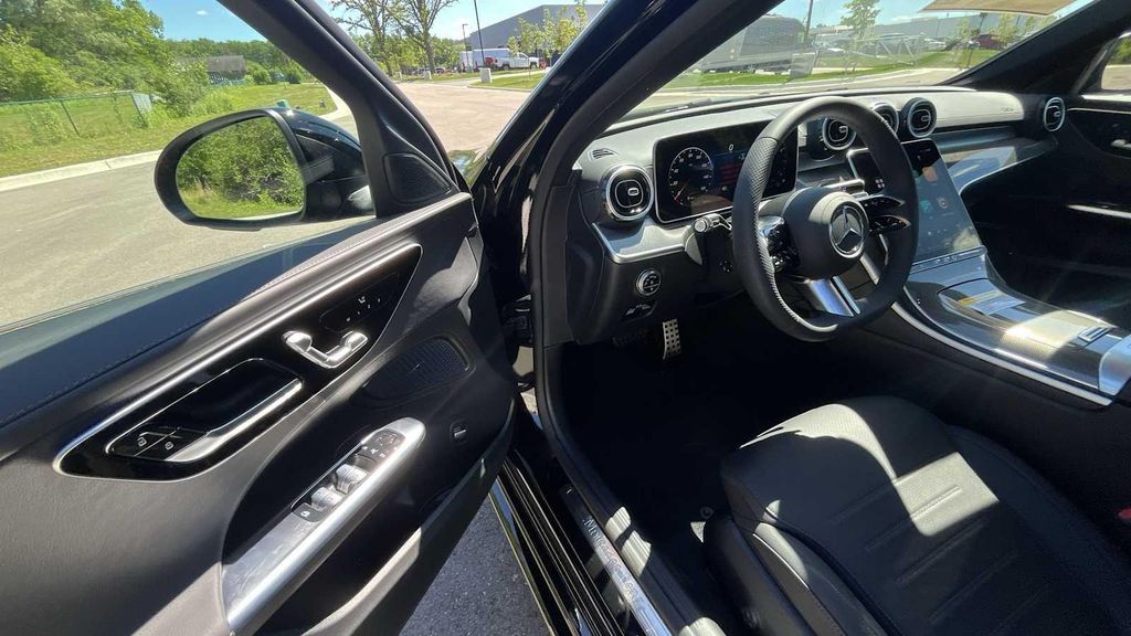 2026 Mercedes-BENZ C-CLASS — миниатюра 13