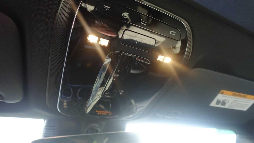 صورة مصغرة 33 لـ 2026 Mercedes-BENZ GLC