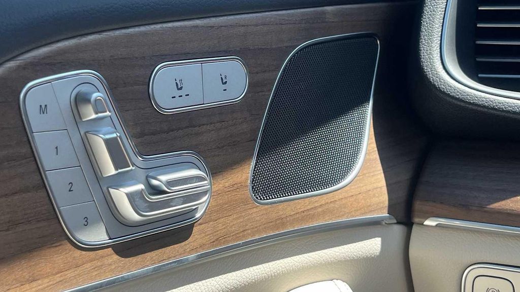 صورة مصغرة 48 لـ 2026 Mercedes-BENZ GLE