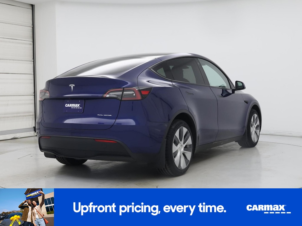 TESLA MODEL Y LONG RANGE - 10