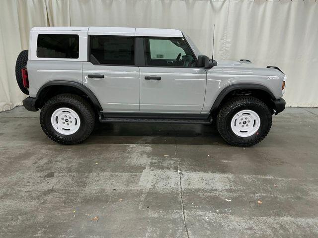FORD BRONCO HERITAGE EDITION - 2