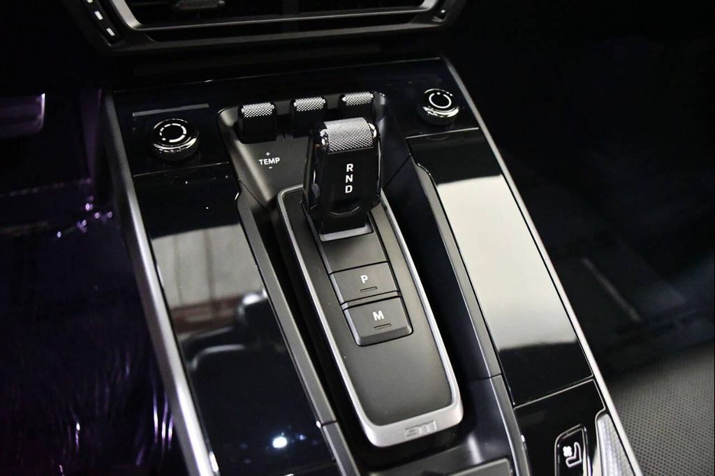 صورة مصغرة 21 لـ 2022 Porsche 911 CARRERA