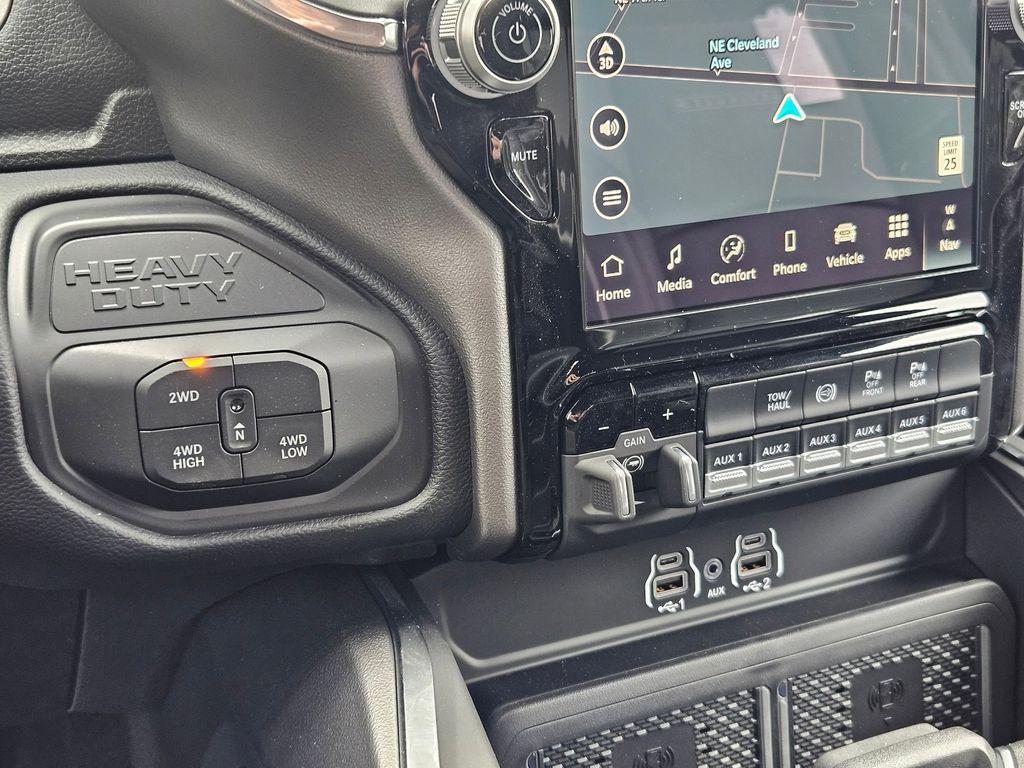 صورة مصغرة 26 لـ 2026 RAM 2500 LARAMIE MEGA CAB 4X4 6'4' BOX