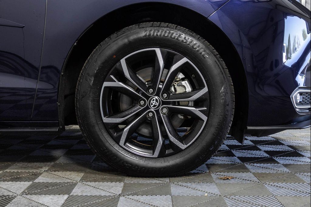 2025 Toyota SIENNA PLATINUM thumbnail 45