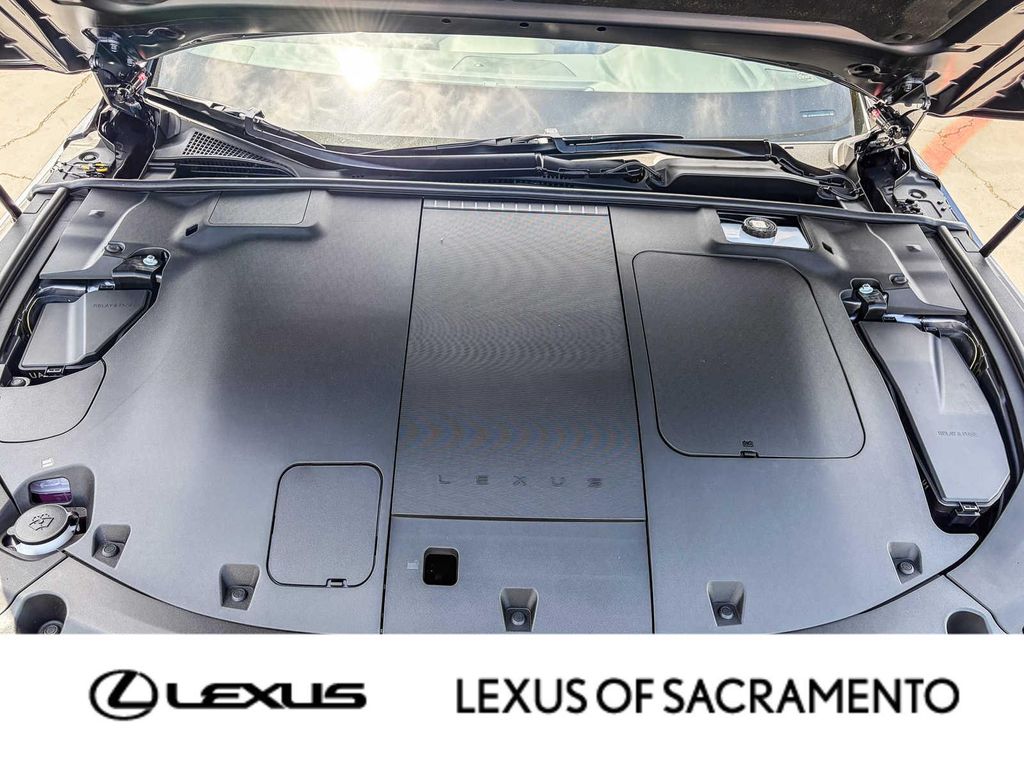 New 2026 Lexus ES 350e Premium