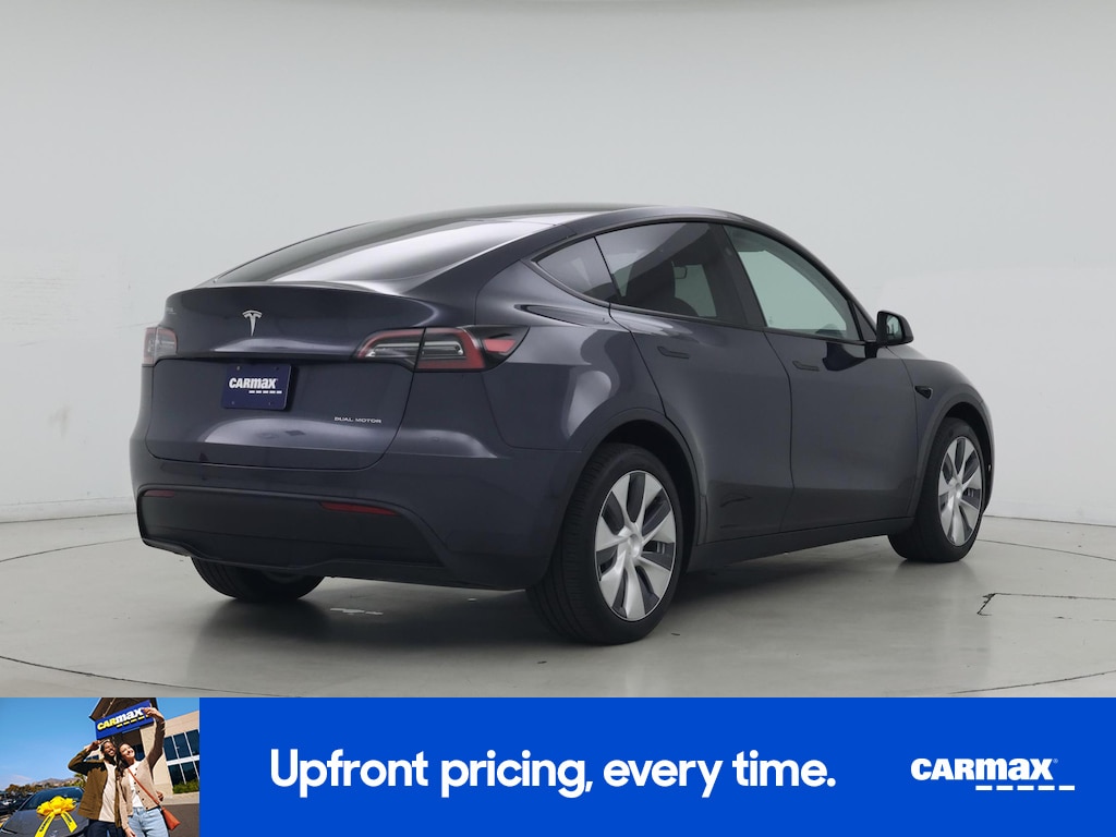 TESLA MODEL Y LONG RANGE - 10