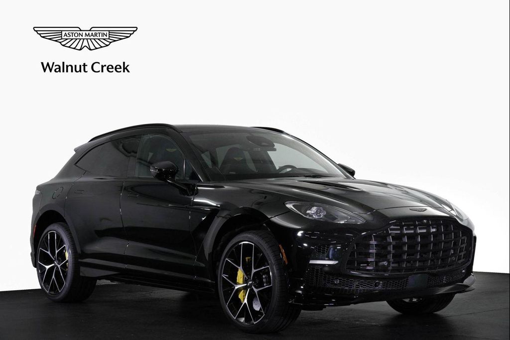 New 2026 Aston Martin DBX 707