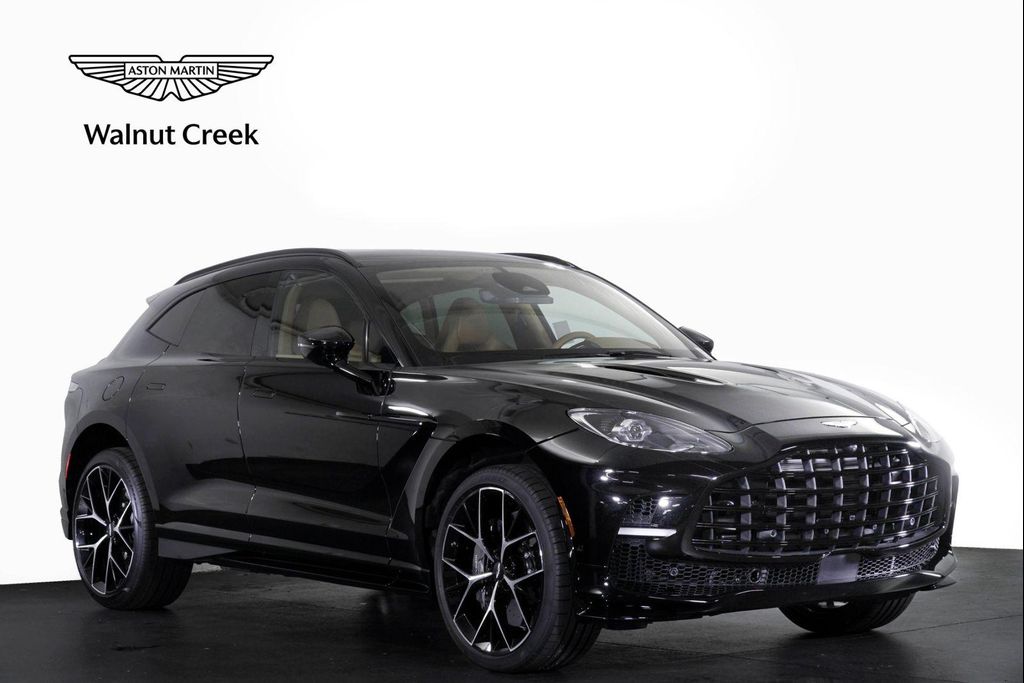 New 2026 Aston Martin DBX 707