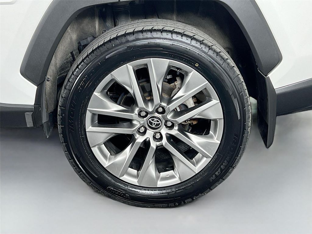 2023 Toyota RAV4 LIMITED — миниатюра 32