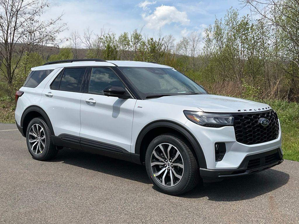 New 2026 Ford Explorer ST-Line