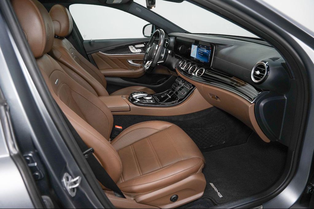 2020 Mercedes-BENZ AMG E 63 S 4MATIC 照片 2