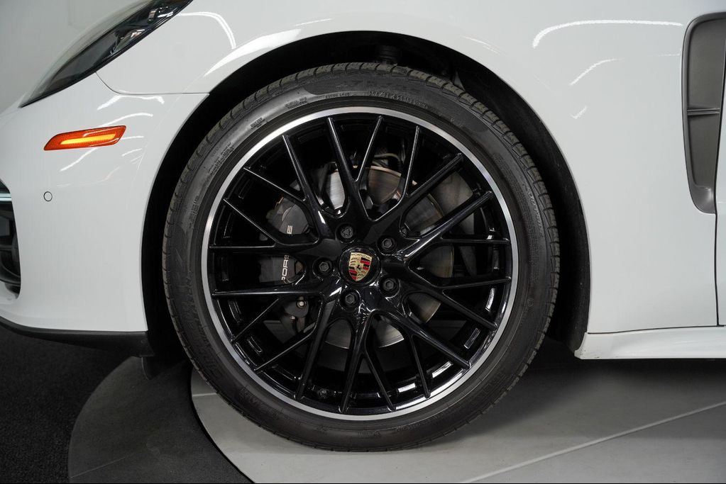 2023 Porsche PANAMERA 4 PLATINUM EDITION — миниатюра 16