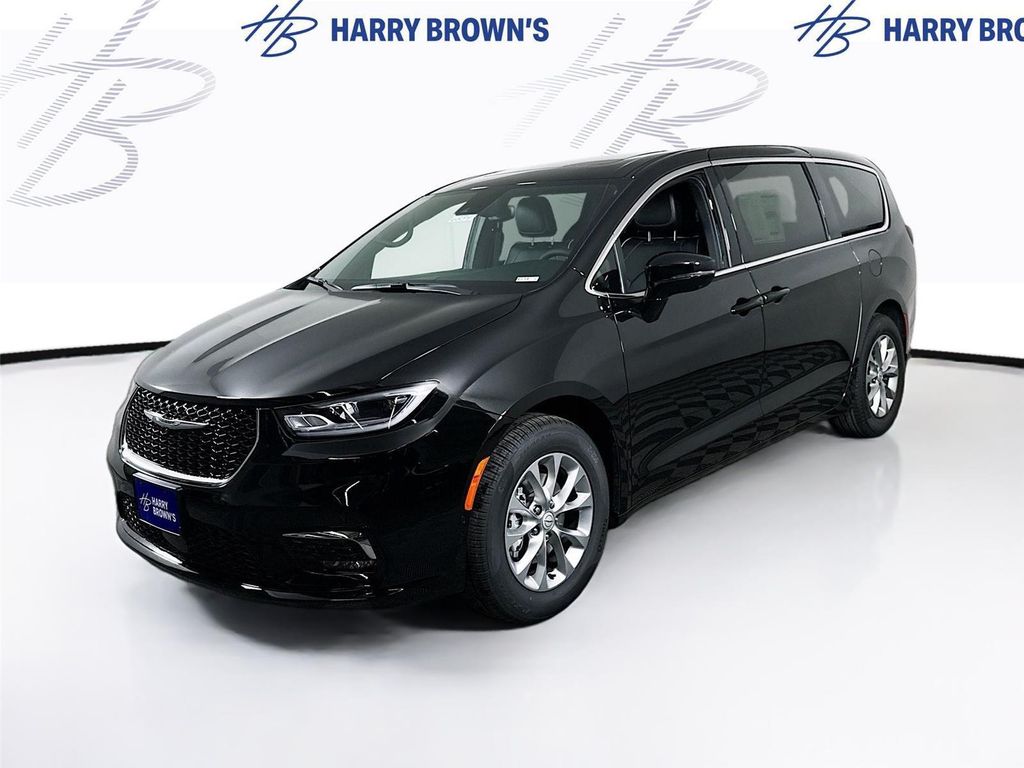 New 2026 Chrysler Pacifica Limited