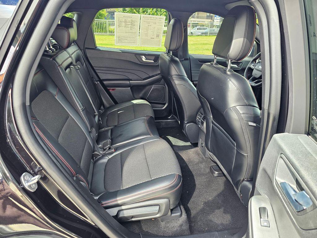 صورة مصغرة 12 لـ 2025 FORD ESCAPE ST-LINE SELECT