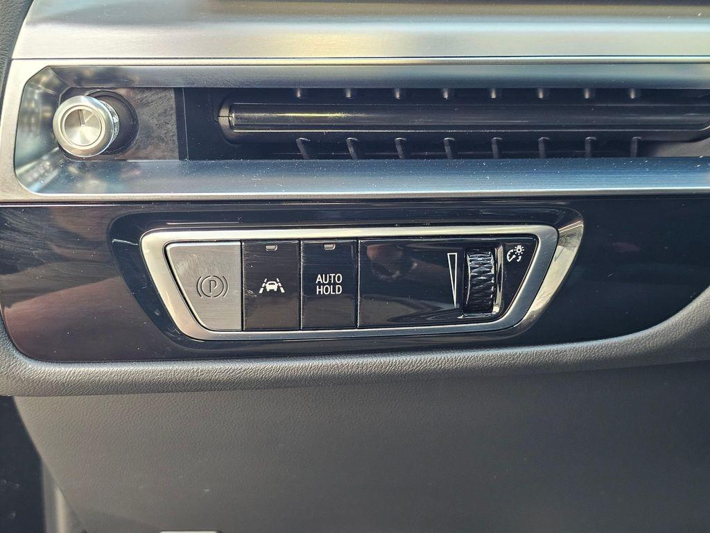 صورة مصغرة 23 لـ 2026 Cadillac LYRIQ SPORT