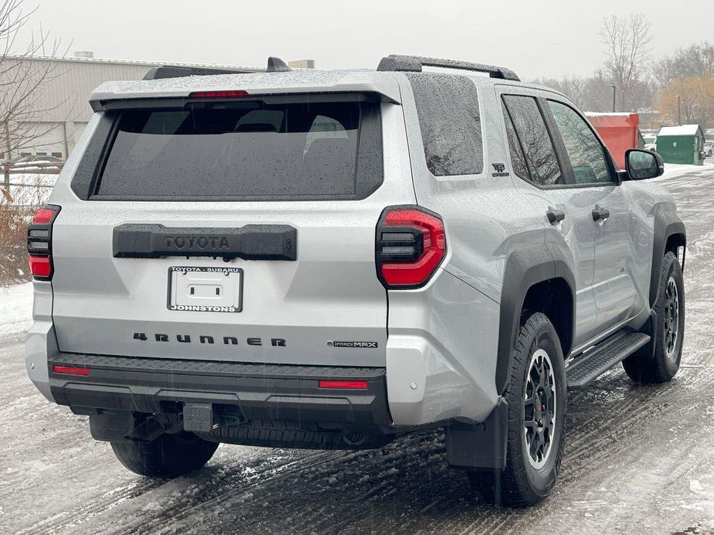2025 Toyota 4RUNNER TRD OFF ROAD — миниатюра 15