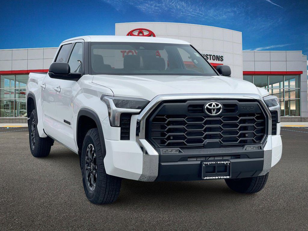 New 2026 Toyota Tundra SR5