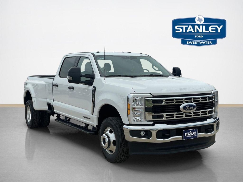 New 2026 Ford F-350 XLT