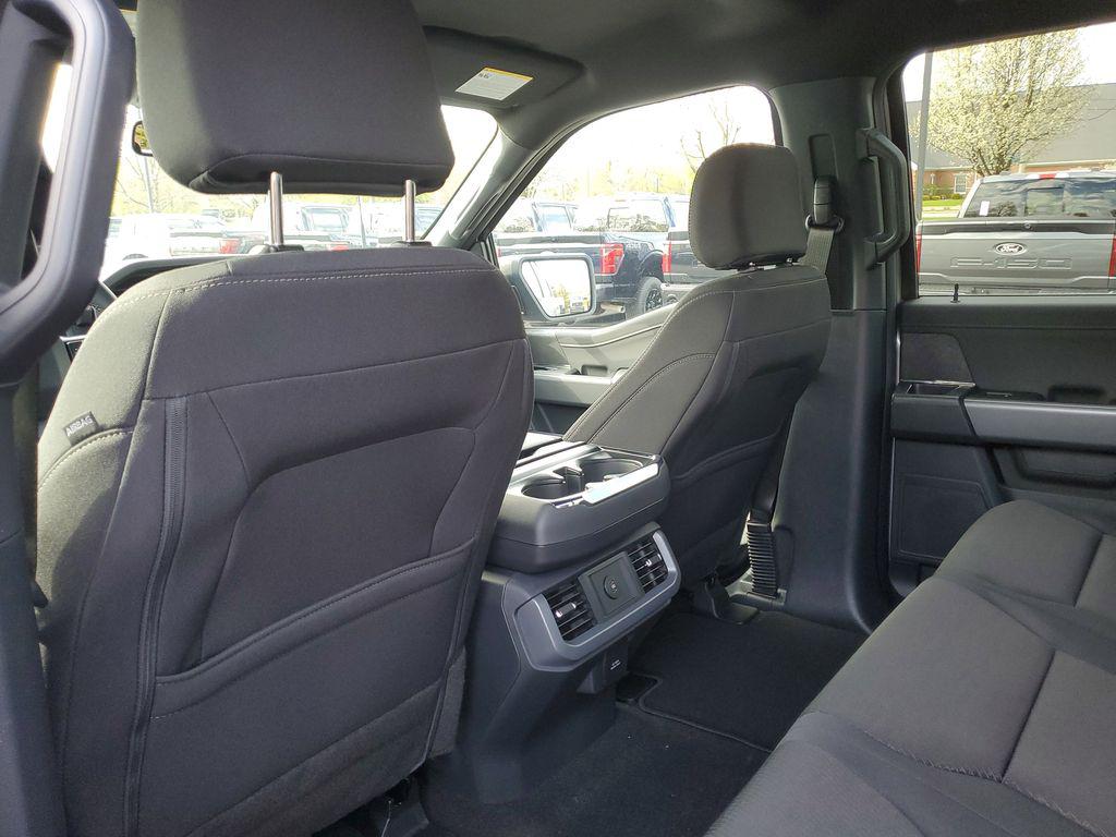 صورة مصغرة 31 لـ 2026 FORD F-150 XLT