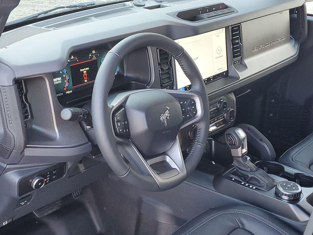 FORD BRONCO - 8