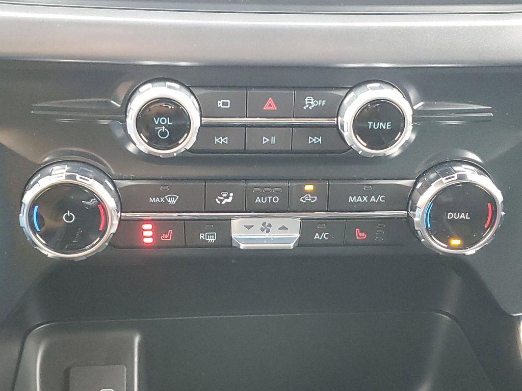 صورة مصغرة 21 لـ 2025 FORD F-150 XLT