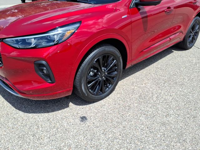 صورة 4 لـ 2024 FORD ESCAPE ST-LINE ELITE