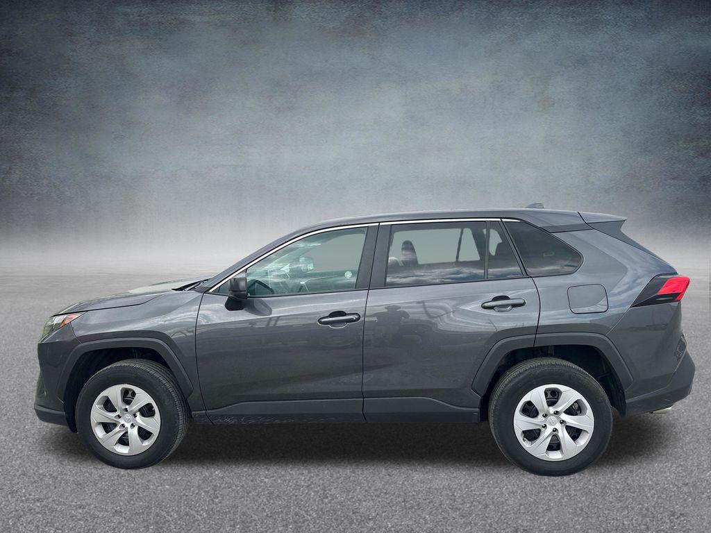 صورة مصغرة 34 لـ 2025 Toyota RAV4 LE