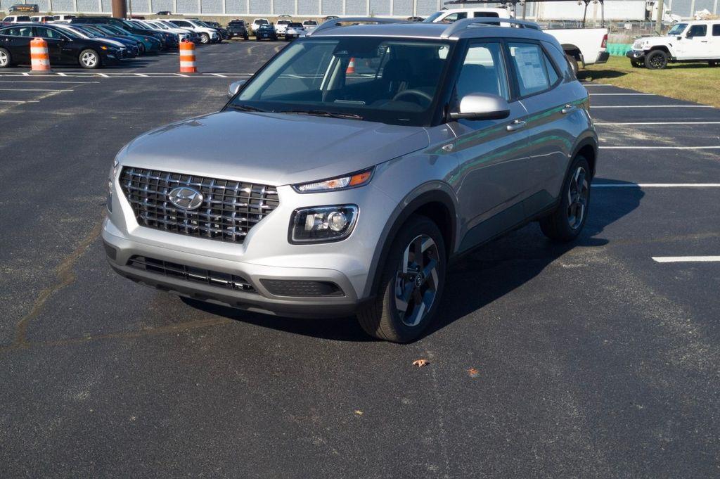 New 2026 Hyundai VENUE SEL