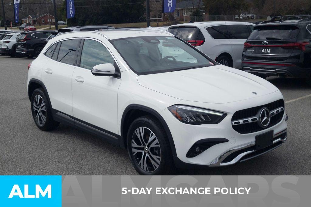 MERCEDES-BENZ GLA - 3