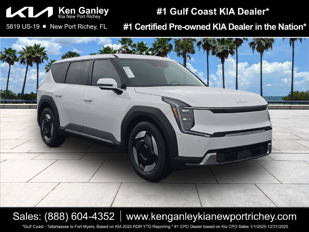 New 2026 Kia EV9 Light Long Range