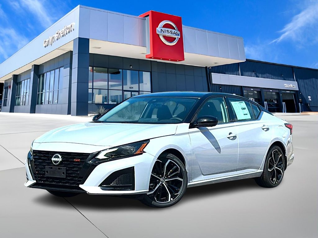 New 2026 Nissan Altima SR FWD
