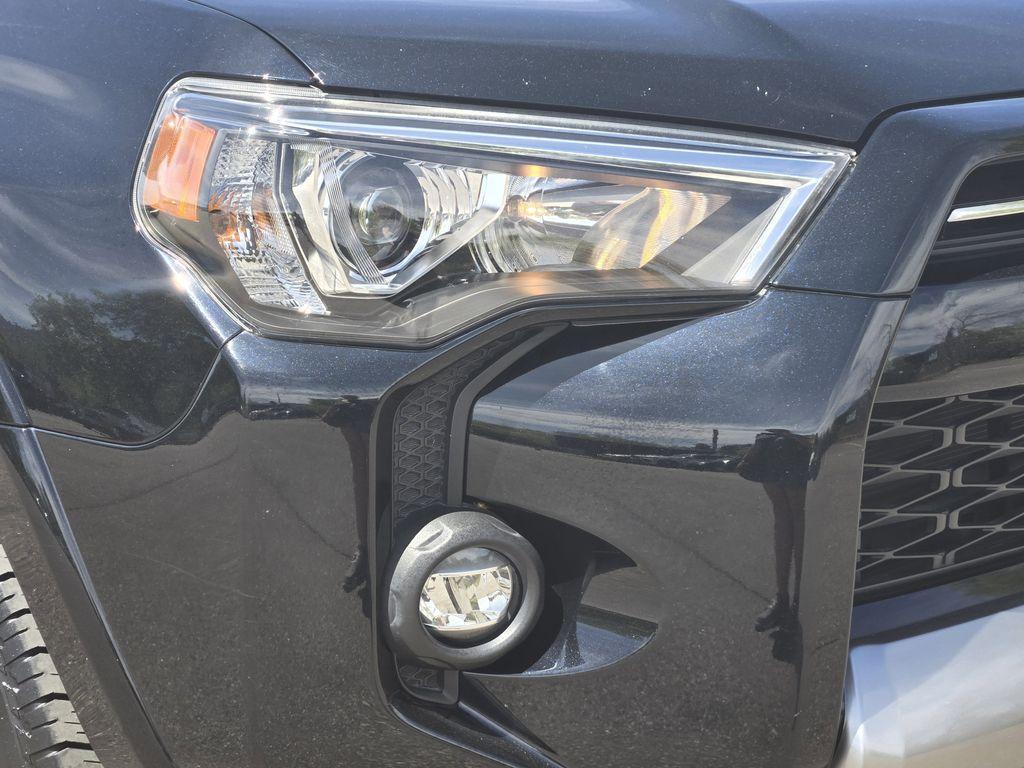 TOYOTA 4RUNNER - 8