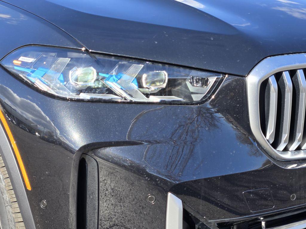 صورة 8 لـ 2026 BMW X5 XDRIVE40I