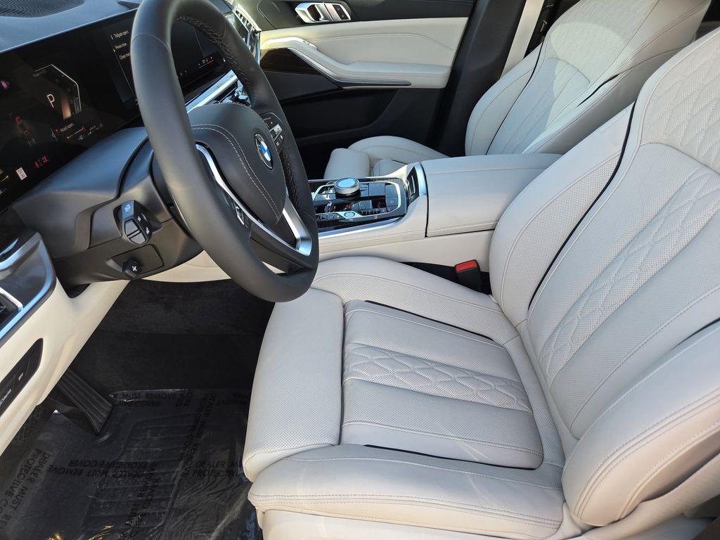 صورة مصغرة 14 لـ 2026 BMW X5 XDRIVE40I