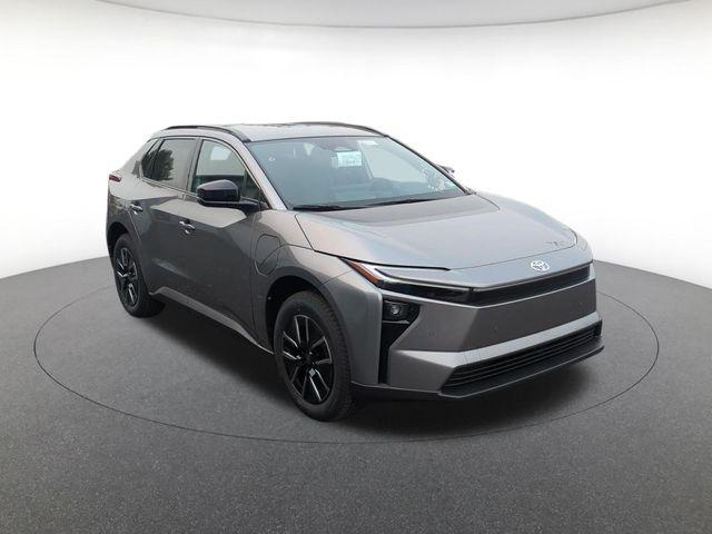 2026 Toyota BZ XLE PLUS — фото 6