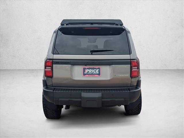 TOYOTA LAND CRUISER - 7