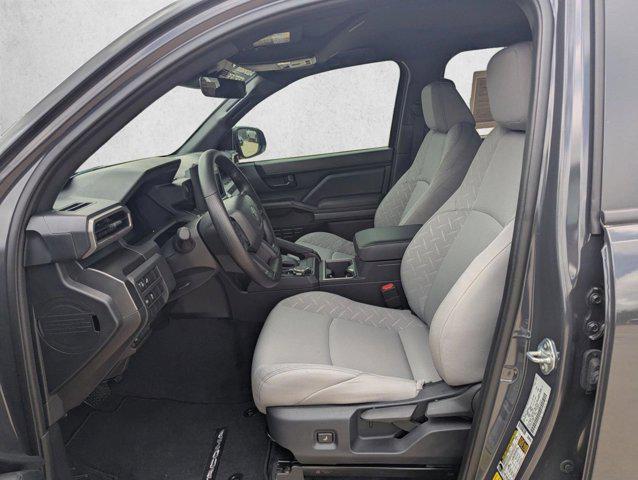 صورة مصغرة 14 لـ 2025 Toyota TACOMA SR5