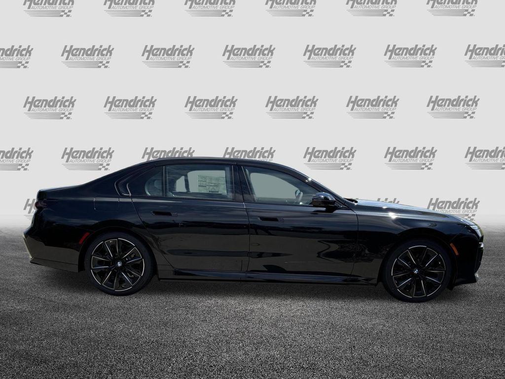 2026 BMW 750E I XDRIVE — миниатюра 11