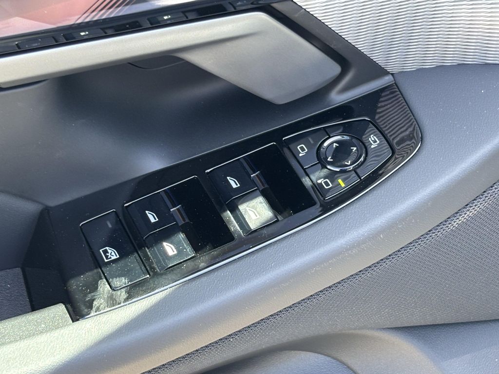 صورة مصغرة 15 لـ 2027 BMW 530 I