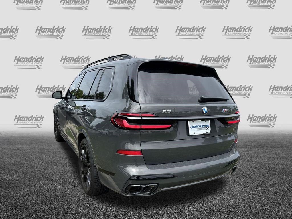 صورة 7 لـ 2024 BMW X7 M60I